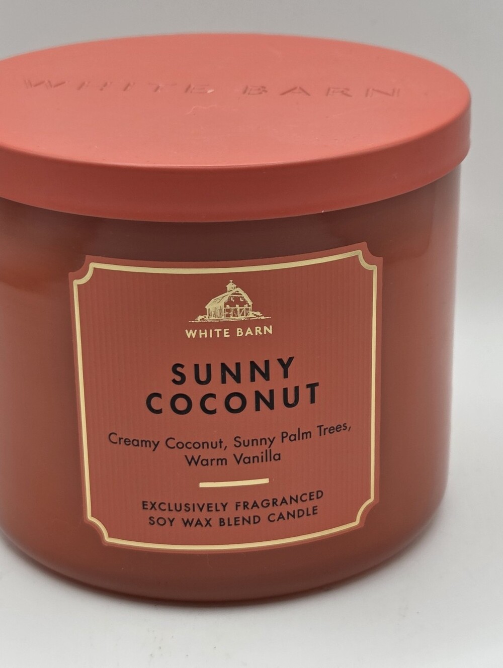 Bath & Body Works 3 Wick Candle Sunny Coconut New!♡♡